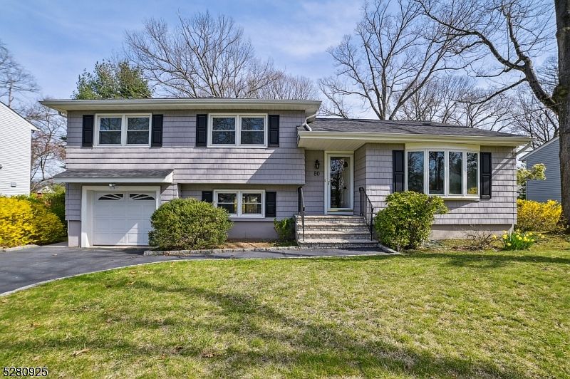 1st image of 80 Glendale Ave