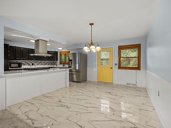 5th image of 6160 Helena Rd