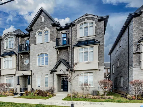 2285 Khalsa Gate, Oakville, ON L6M 1P4