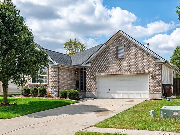 2nd image of 1021 Meadowsweet Dr