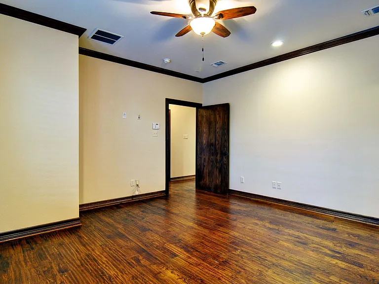 3407 Penticost St — Photo 26