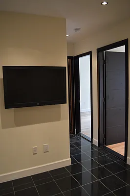 Rented by CoSo Apartments | media 25