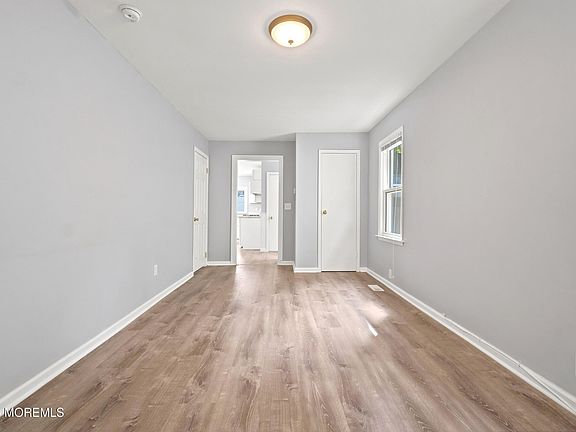 5th image of 42 Center Avenue