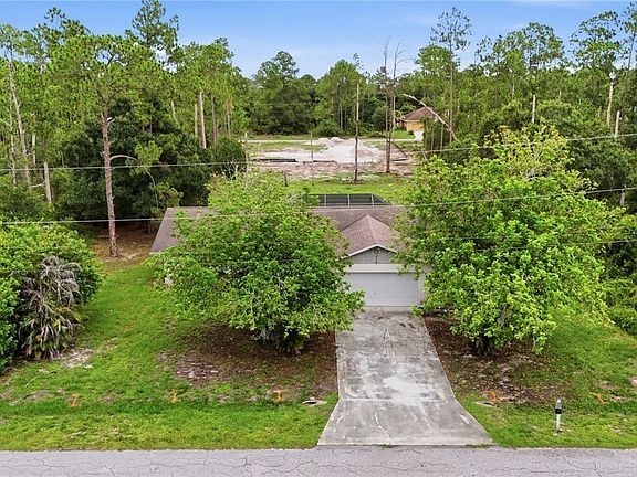2nd image of 906 Wells Ave
