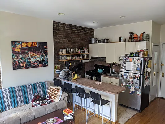 Rented by Zjama Realty Corp | media 12