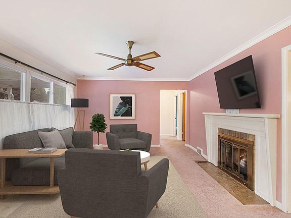 3rd image of 760 Woodbine Blvd
