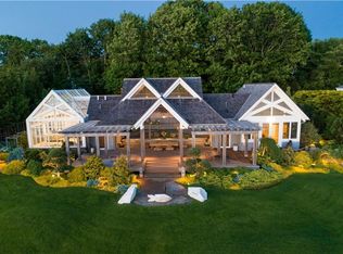 91 Shore Rd, Bristol, RI 02809