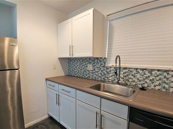 5th image of 4127 N 9th Ave APT 8