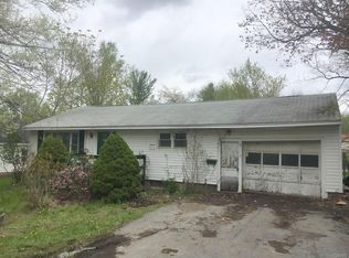 110 Cherry St, Phoenix, NY 13135