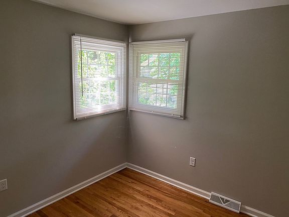 4th image of 8331 Trout Ln