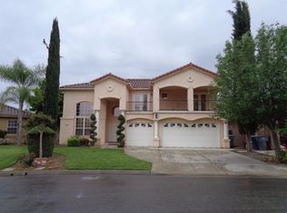 5723 W Cromwell Ave, Fresno, CA 93722