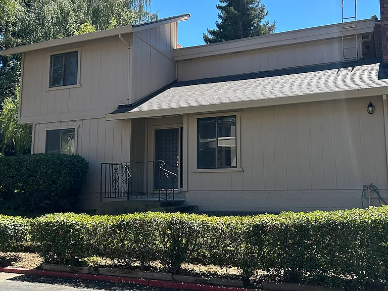 629 Commons Dr — Photo 16