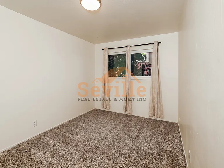 2950 Stanton St #D — Photo 9
