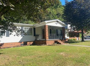 1043 Cascade Rd, Oakwood, VA 24631