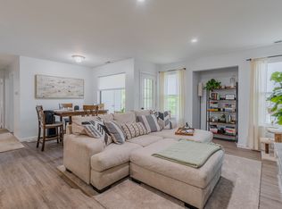 404 Diamond Dr #404, Newtown, PA 18940