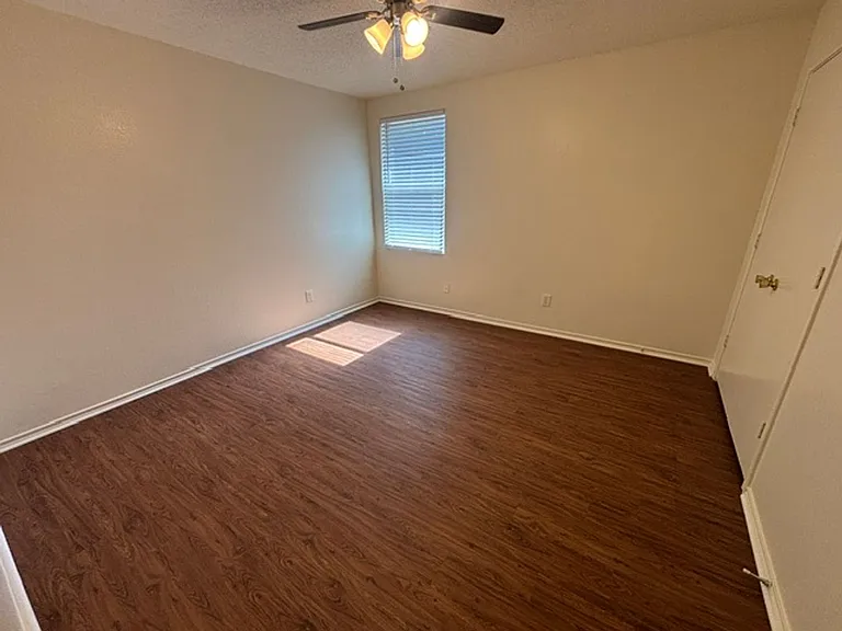 1008 Stone Chapel Way — Photo 22