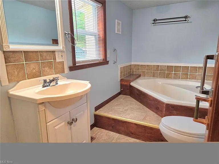 2956 Hayne Rd — Photo 23