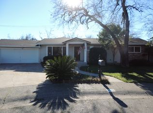 2075 Carpenter Ln, Redding, CA 96002