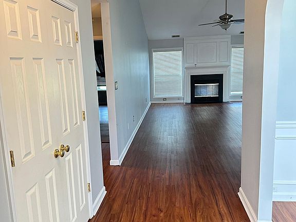 4th image of 10913 Symington Cir