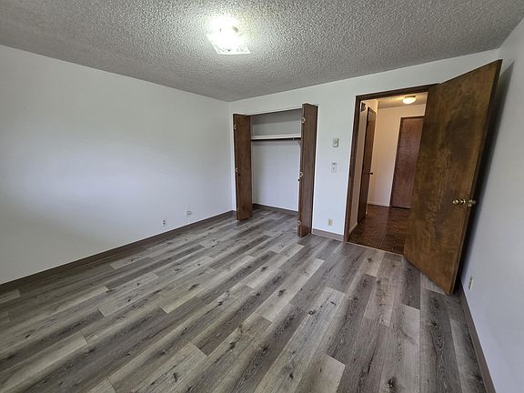 5th image of 522 SE J St #A & B