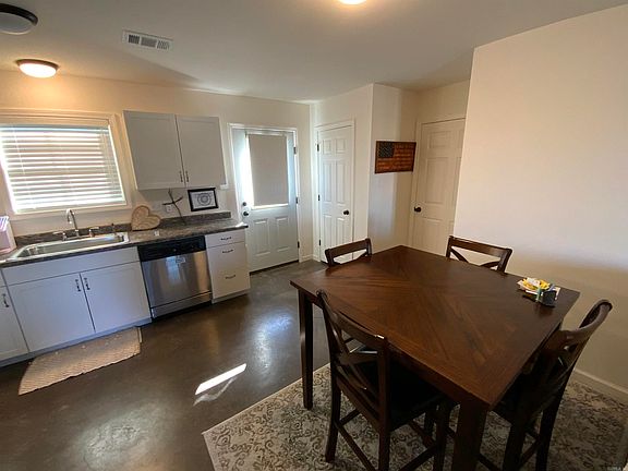 5th image of 407 Mallard Dr