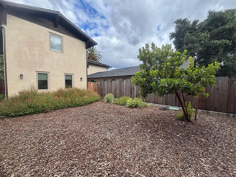 1731 Laurel Ave — Photo 15