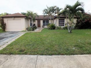 19444 NW 61st Ave, Hialeah, FL 33015