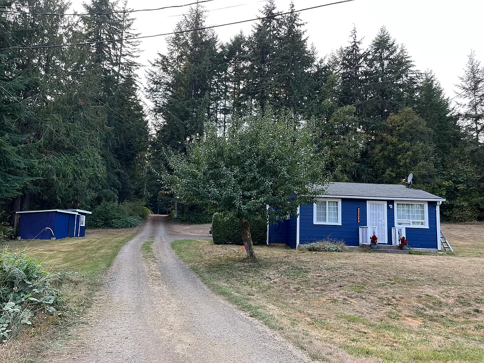 2058 Long Lake Rd SE