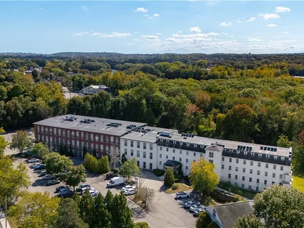 494 Woonasquatucket Ave APT 407, North Providence, RI 02911