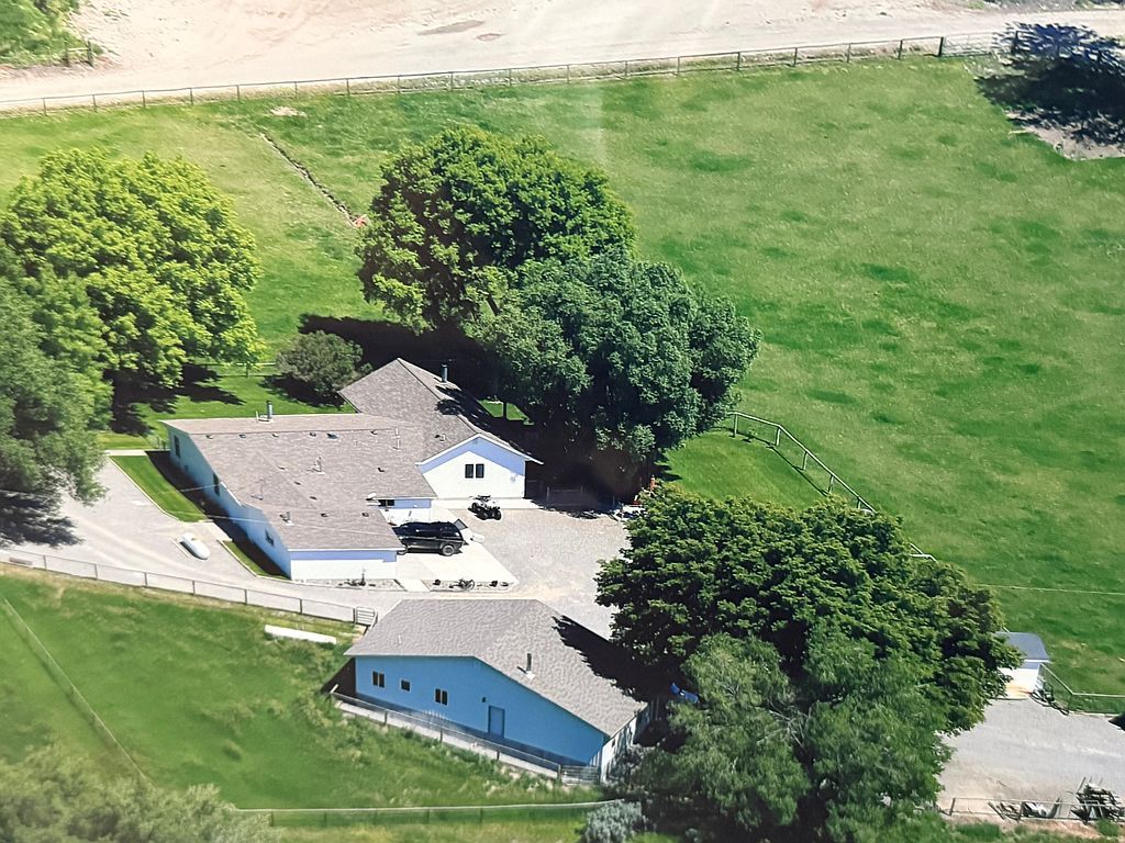 17 Quartz Dr - Property Image