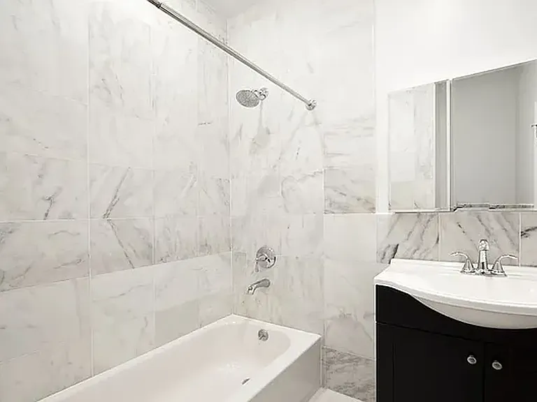 167 Waverly Ave #7 — Photo 5