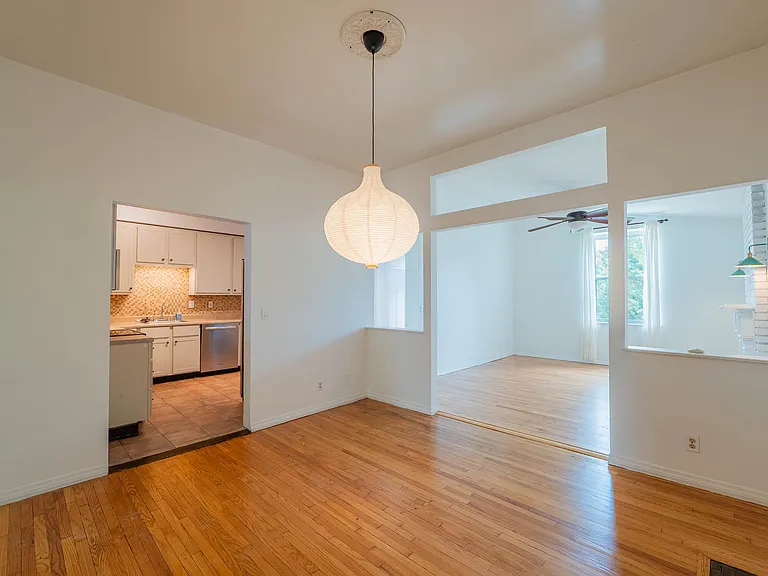 3972 Russell Blvd — Photo 21