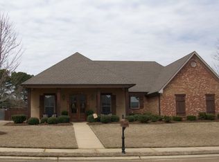 233 Calhoun Dr, Madison, MS 39110