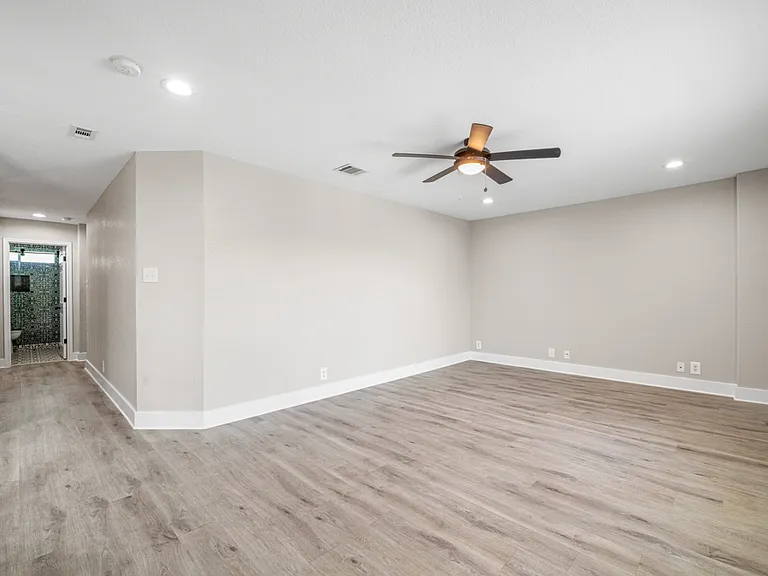 8815 Imperial Cross — Photo 30
