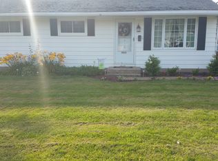 3900 Alan Dr, Erie, PA 16510