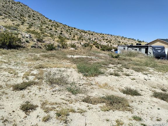 3rd image of Mackennas Gold Ave #165