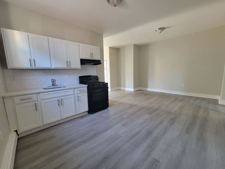 1st image of 951 Clinton Ave #22A