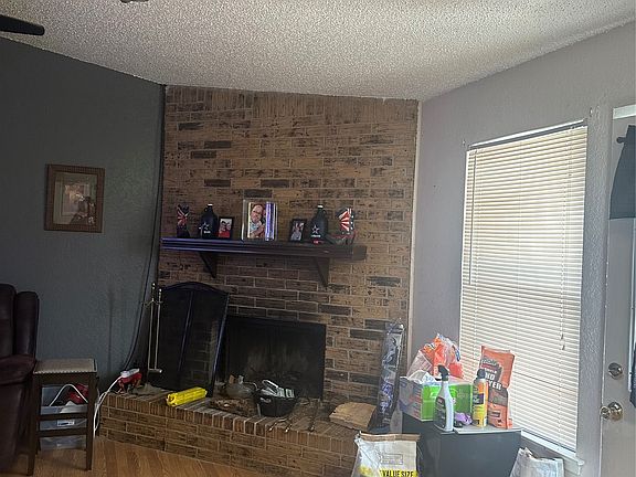 2nd image of 556 Greenway Dr