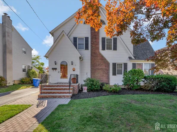 206 Walnut St, Middlesex, NJ 08846