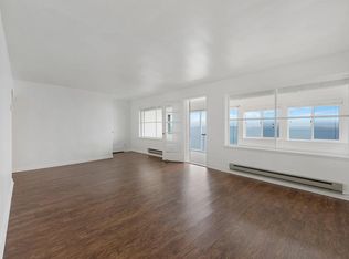 4025 Beach Dr SW #5, Seattle, WA 98116