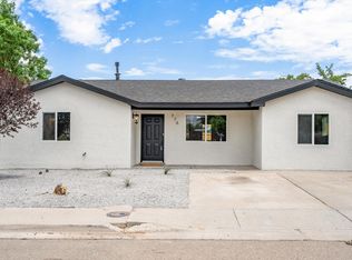 776 Gallahad St SW, Los Lunas, NM 87031