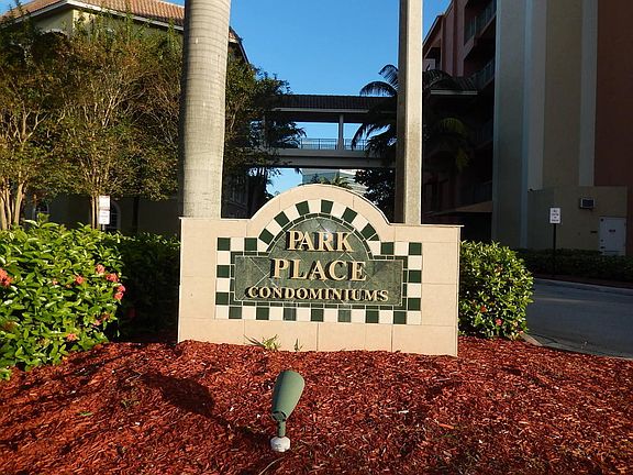 Home For Sale In Park Place