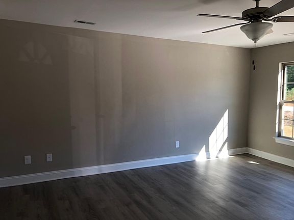 3rd image of 306 Aubrei Ct #B