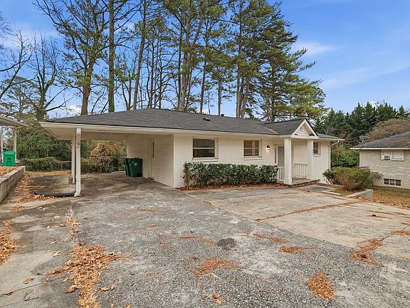 3rd image of 1496 N Druid Hills Rd NE