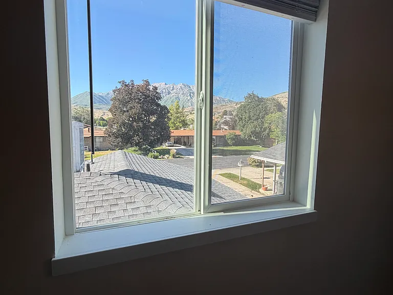190 E 4380 N — Photo 29