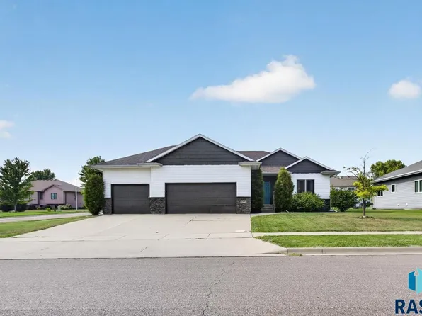 4900 E Mangrove St, Sioux Falls, SD 57110
