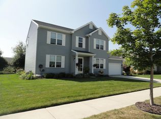 203 Cleveland Ave, Hartford, WI 53027