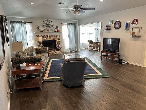 4th image of 10512 S 83rd East Cir