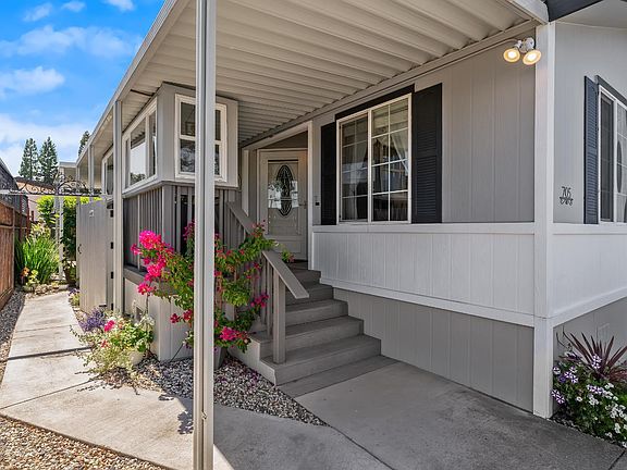 4th image of 705 Sequoia Street