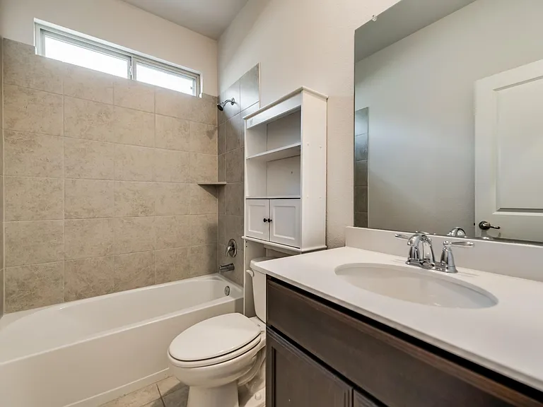 1216 Gibson Dr — Photo 18